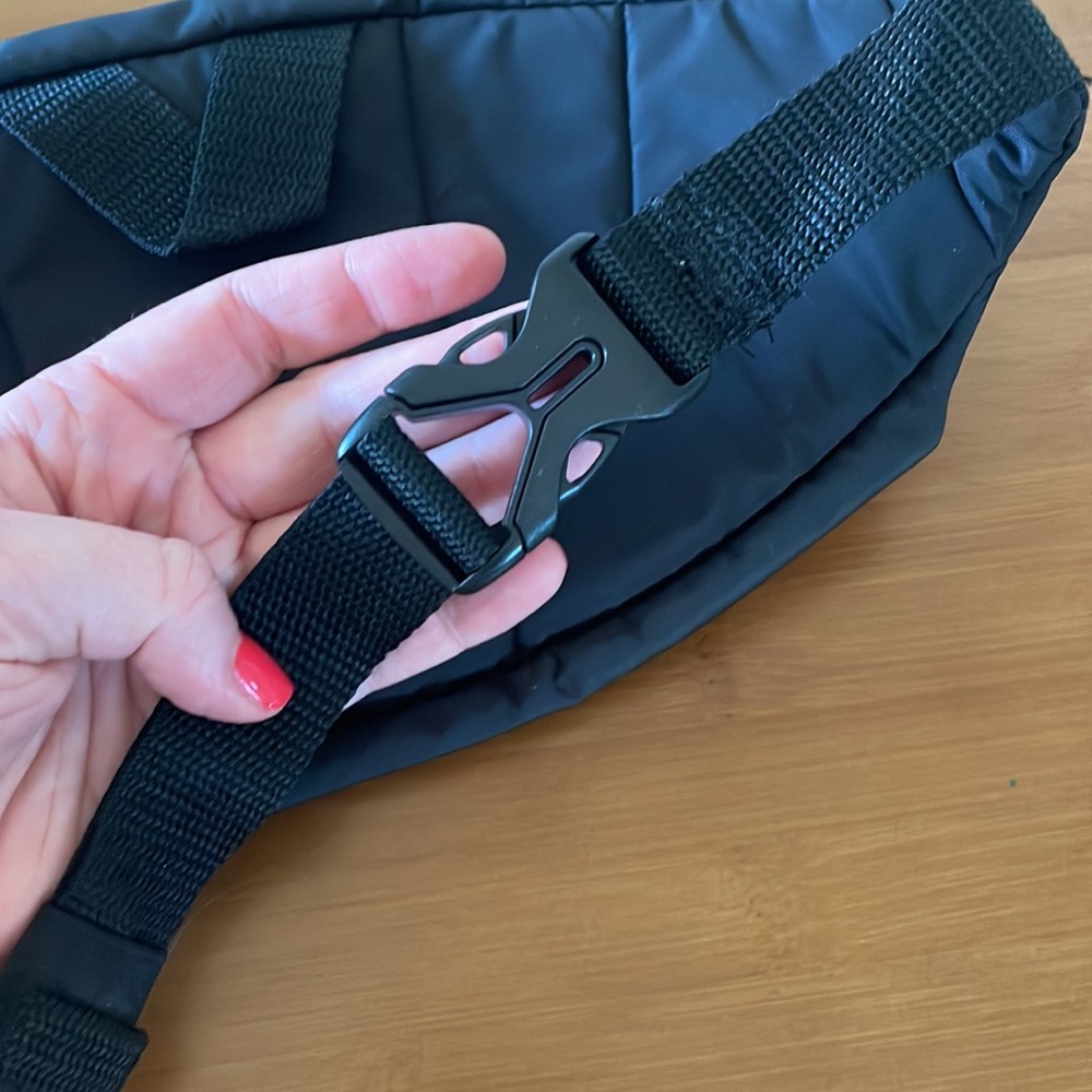 Adidas crossbody bag - Picture 3 of 6